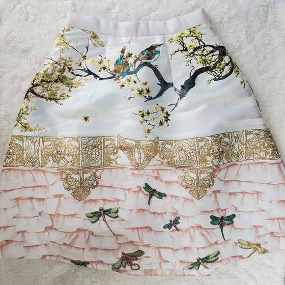 Piccione
Birds Print Pleated Skirt  Size 42 - Picture 5 of 10